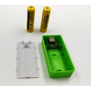 USB Power Banka na 2x 18650 batérie zelená